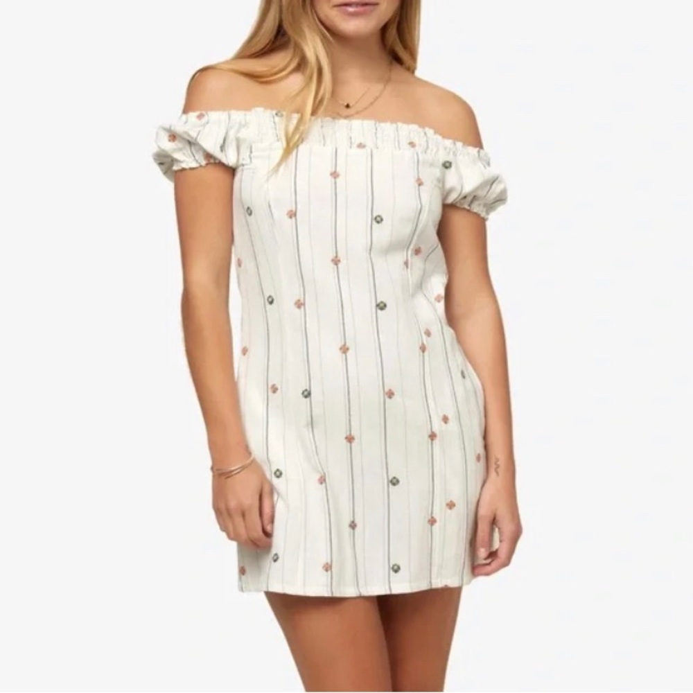 NEW O’NEILL Off-Shoulder Embroidery‎ Floral Dress